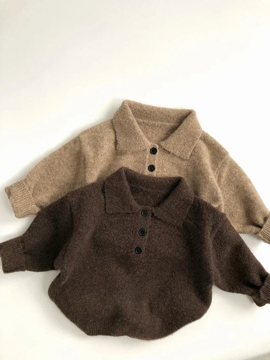 Miękki sweterek niemowlęcy z kołnierzykiem i guzikami – unisex