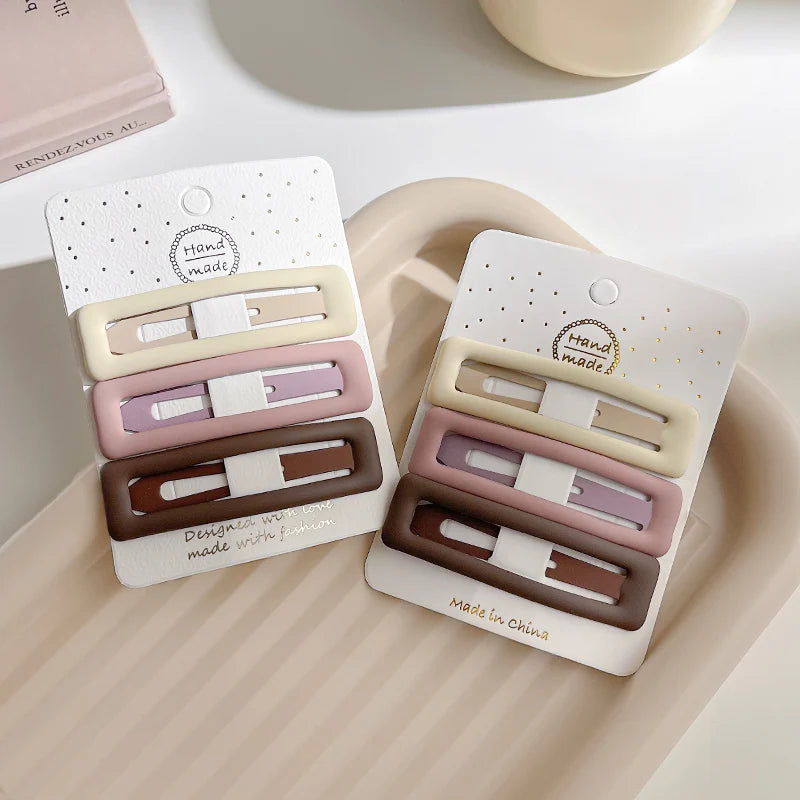 Matowe spinki dla dziewczynek - gwiazdki, serduszka, kwadraty