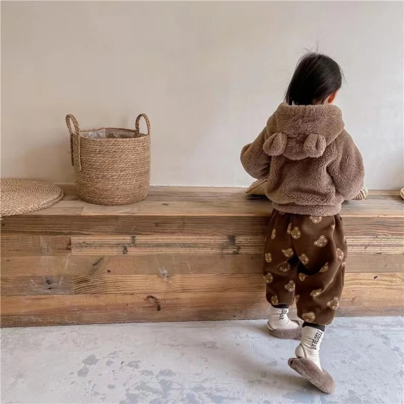 Kurtka typu baranek z uszkami