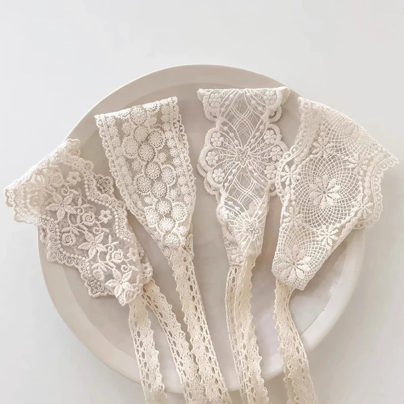 Koronkowe opaski wiązane dla niemowląt w stylu vintage