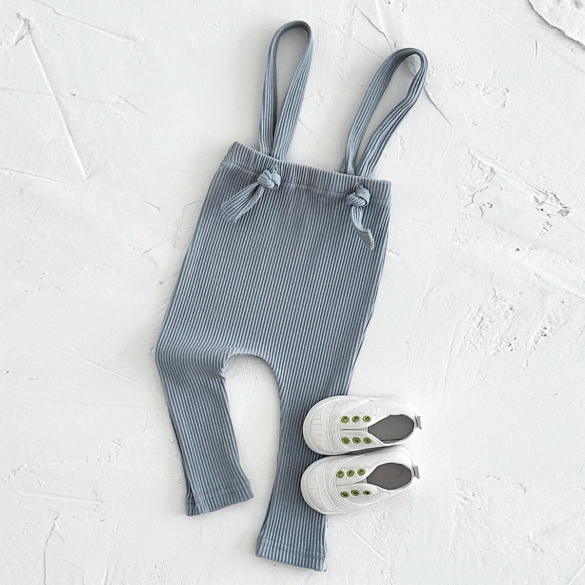 Legginsy dziecięce z prążkowanej dzianiny