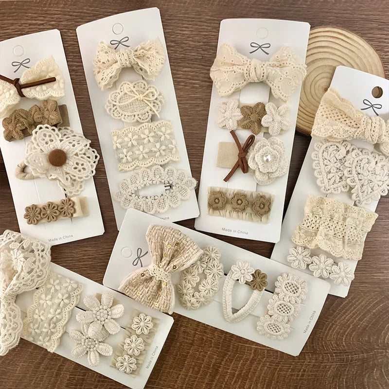 Koronkowe spinki dla dziewczynek