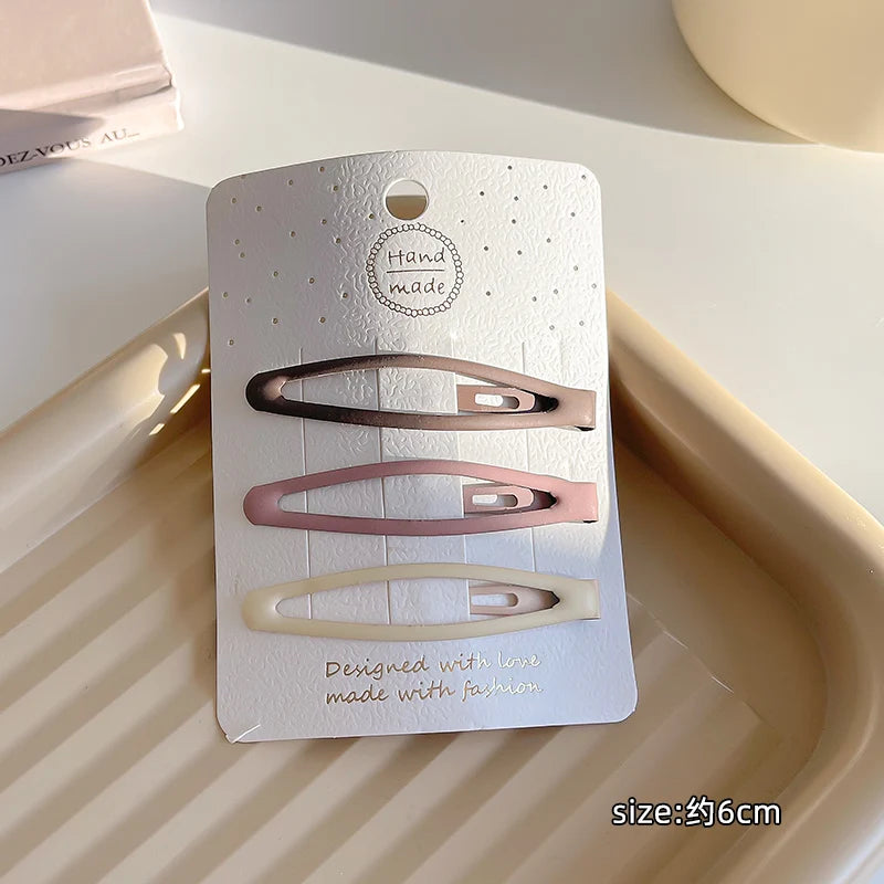 Matowe spinki dla dziewczynek - gwiazdki, serduszka, kwadraty