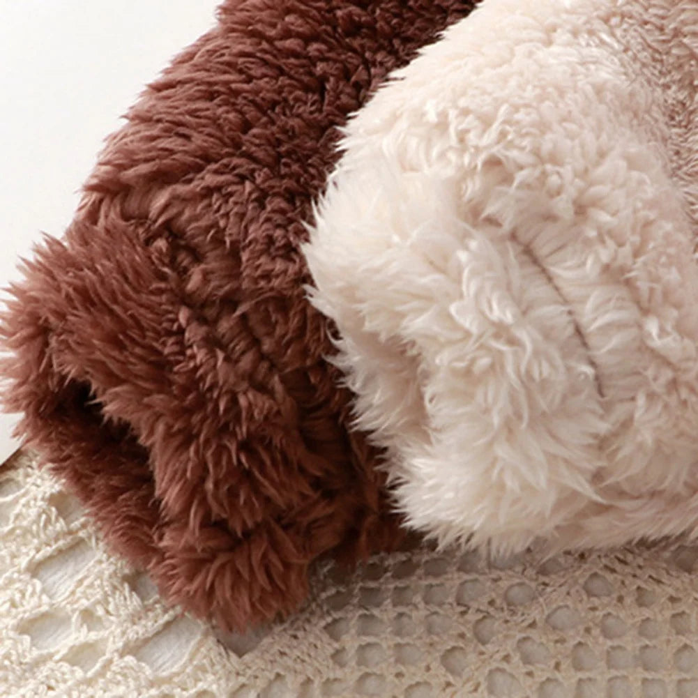 Puchaty kombinezon niemowlęcy z uszkami