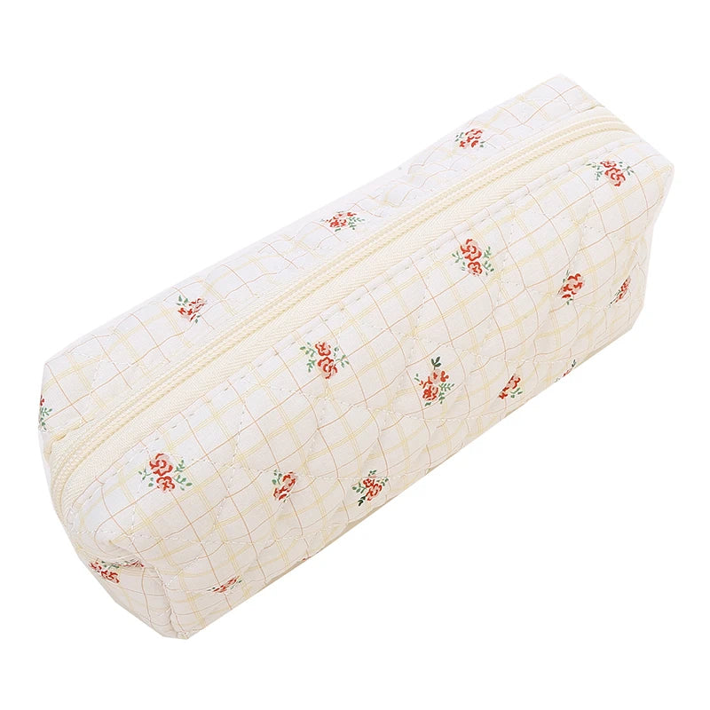 Pikowana kosmetyczka różne wzory i rozmiary