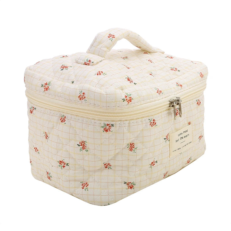 Pikowana kosmetyczka różne wzory i rozmiary