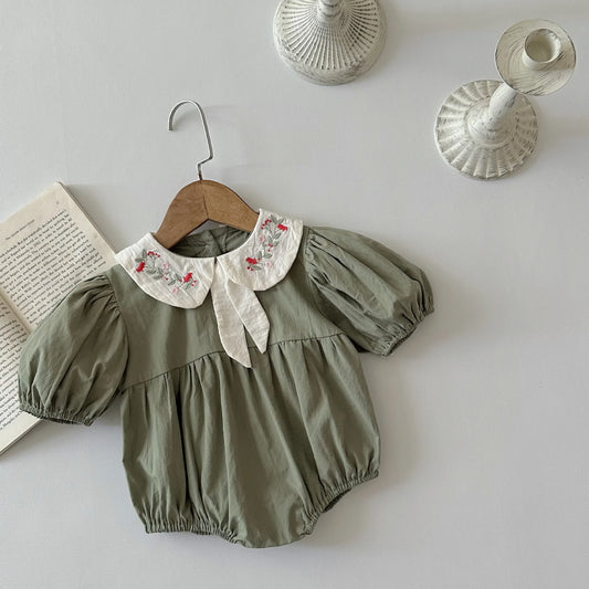 Body niemowlęce z kołnierzykiem i haftem vintage